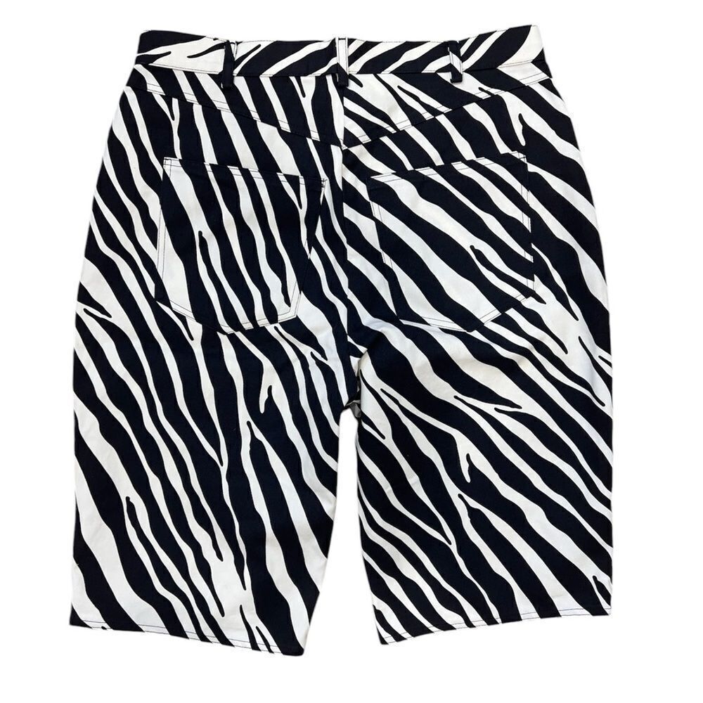 Michael Kors Saks Fifth Ave Zebra Bermuda Shorts Size 6 - Picture 2 of 6